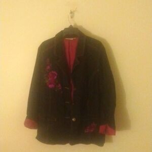Stylish denim jacket size 2X.  Beautiful fuchsia lining.